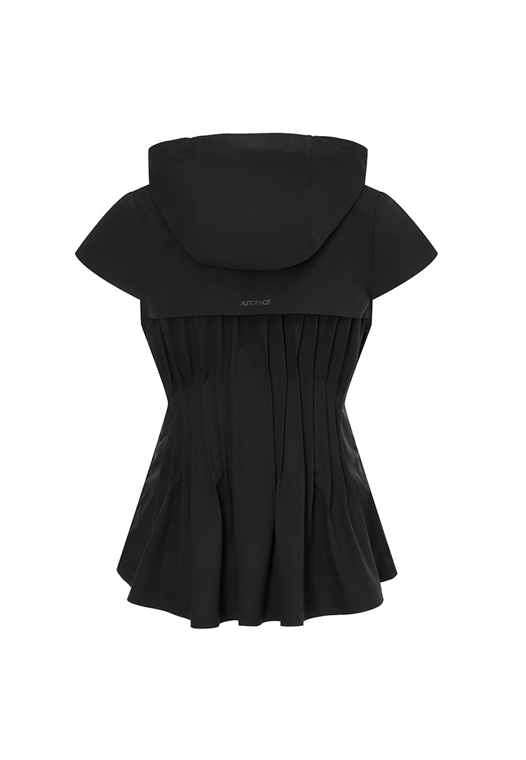 Artemis Water- and Wind resistant Long Sleeved Jacket with Pleated Waist