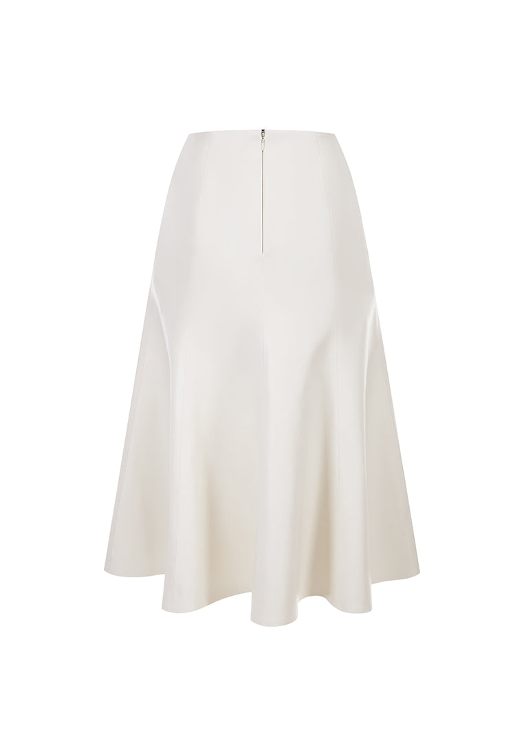 Hazel Water-Repellent Sustainable Vegan Leather Skirt with Natural Pigment