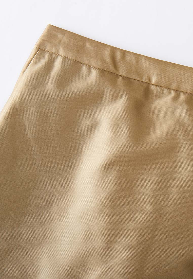 Niamh Gleaming Skirt with Pleated Slit