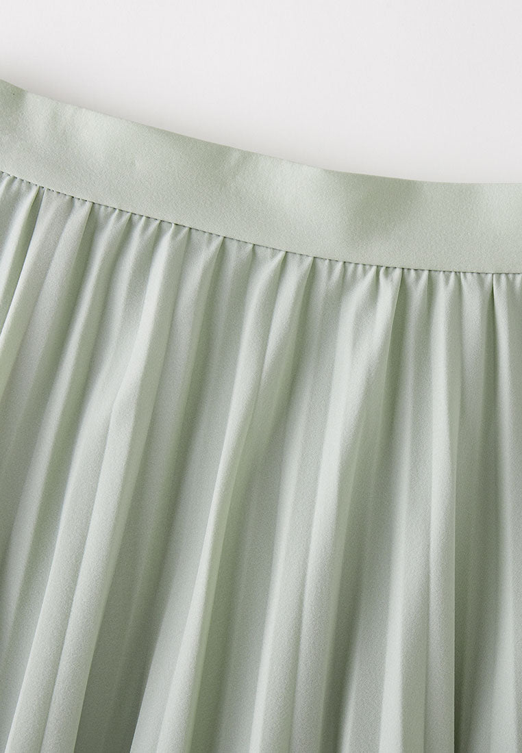 Bleeker Sustainable Nylon Water-Repellent Anti-Crease Pleated Skirt