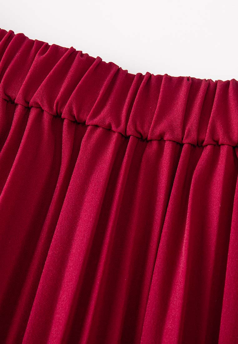 Bleeker Sustainable Nylon Water-Repellent Anti-Crease Pleated Skirt