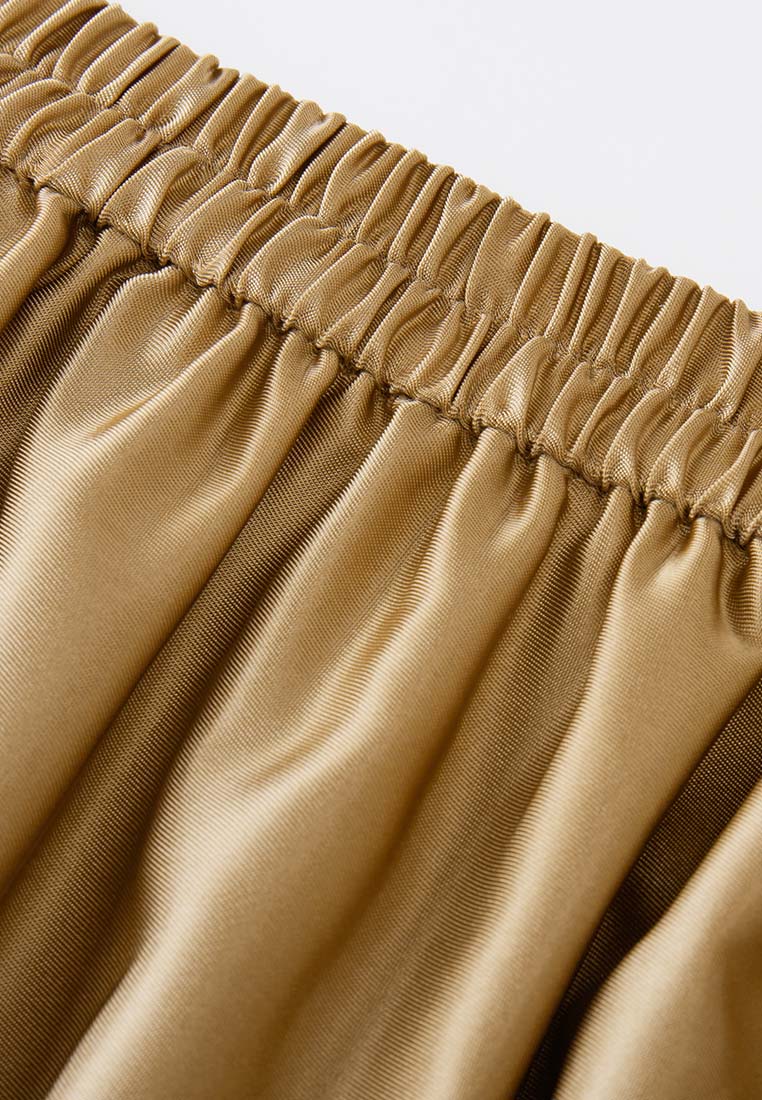 Niamh Gleaming Skirt with Pleated Slit
