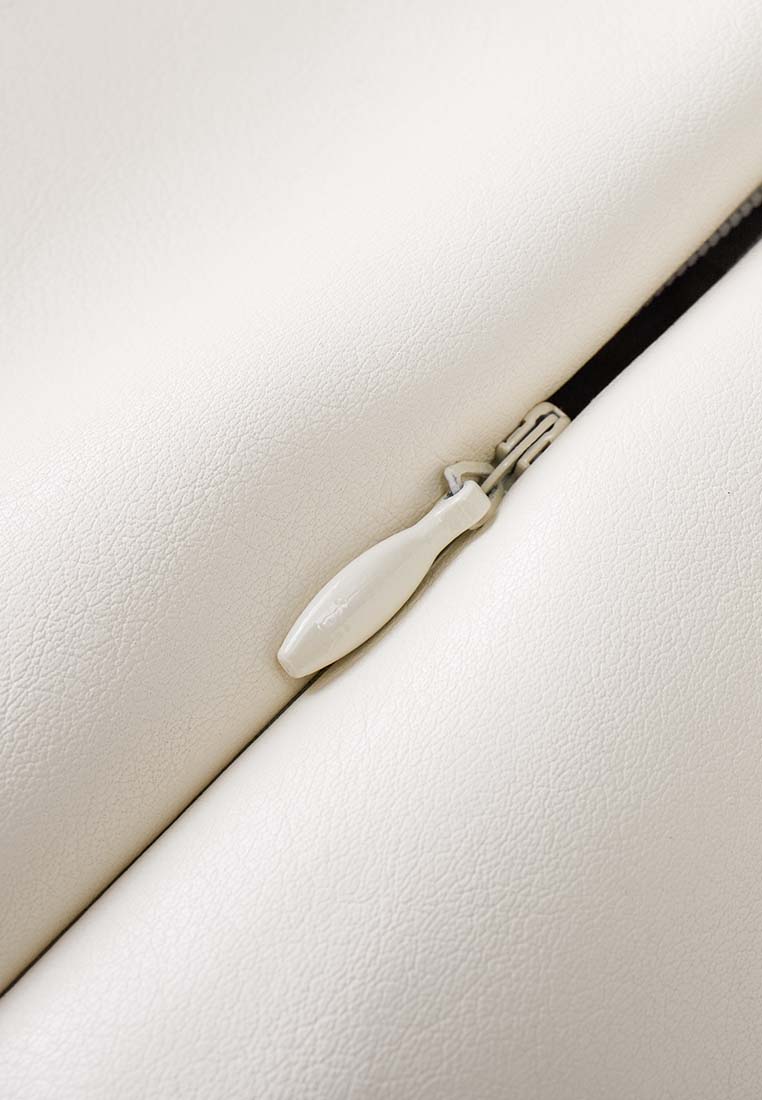 Hazel Water-Repellent Sustainable Vegan Leather Skirt with Natural Pigment