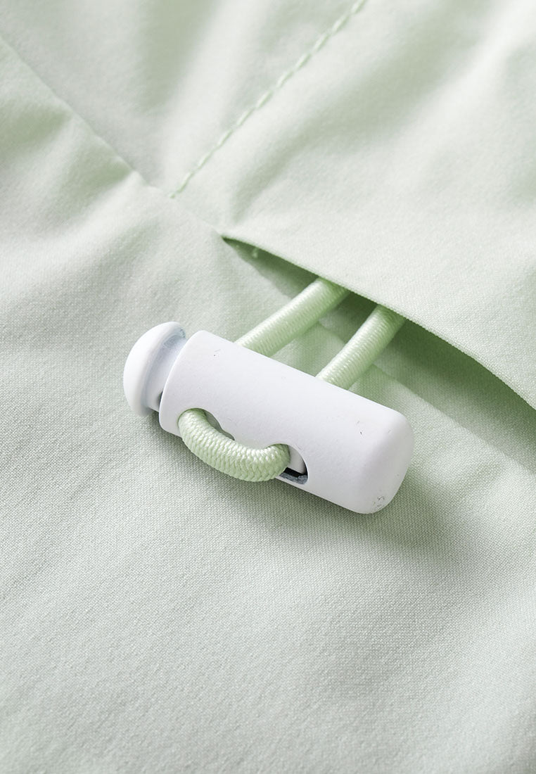 Artemis Water- and Wind resistant Long Sleeved Jacket with Pleated Waist