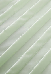 Artemis Water- and Wind resistant Long Sleeved Jacket with Pleated Waist