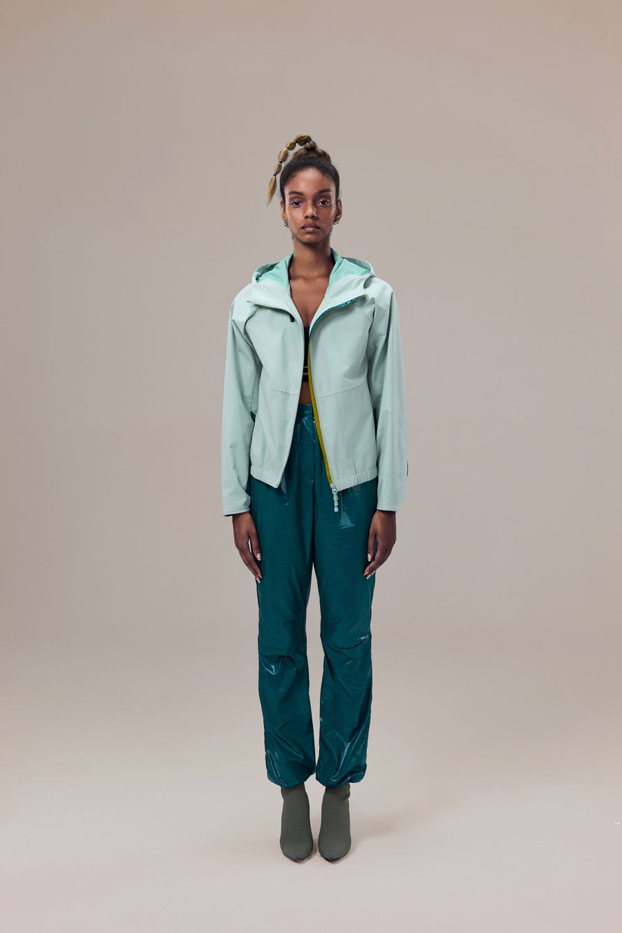 Brooklyn Lightweight Water-Repellent Anti-Static Hooded Jacket