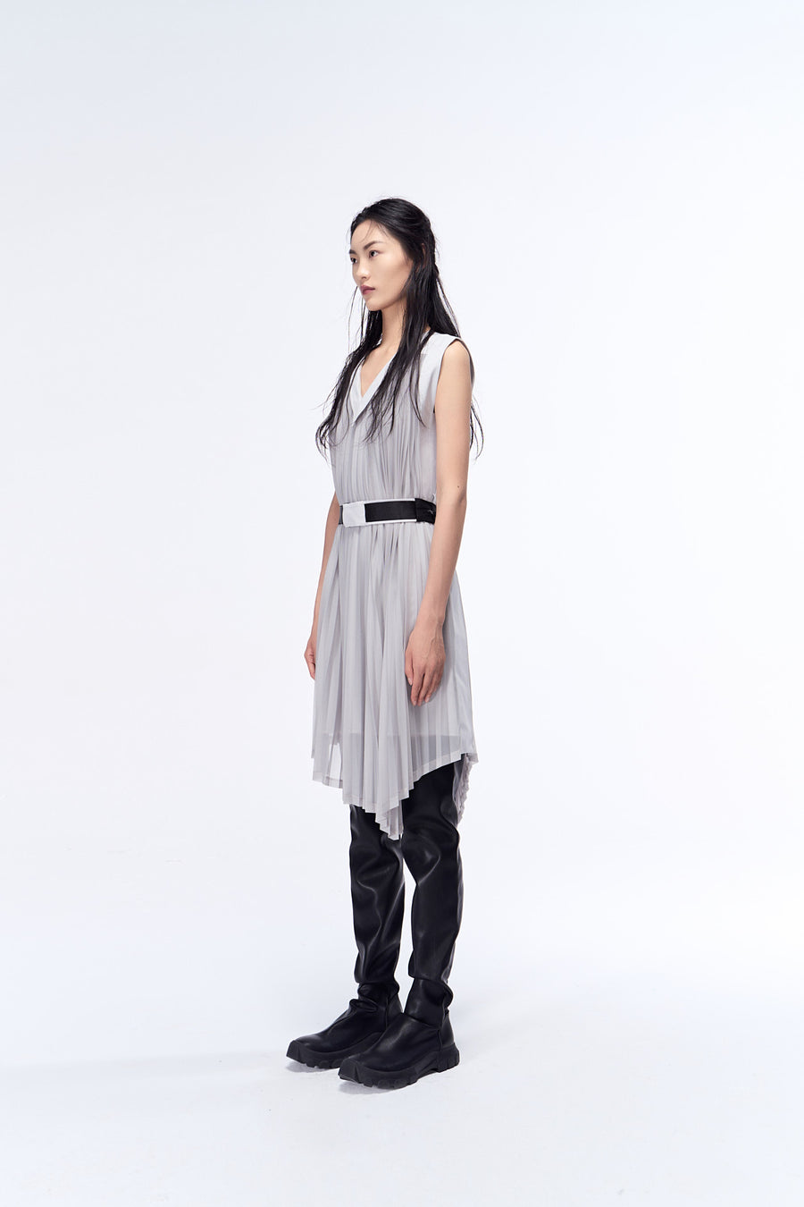 Ace Sleeveless Pleated Dress