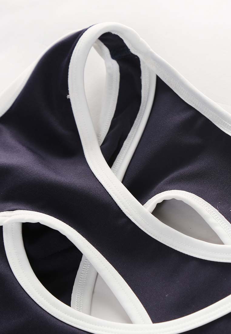 Zaha Cut-out Crop Top