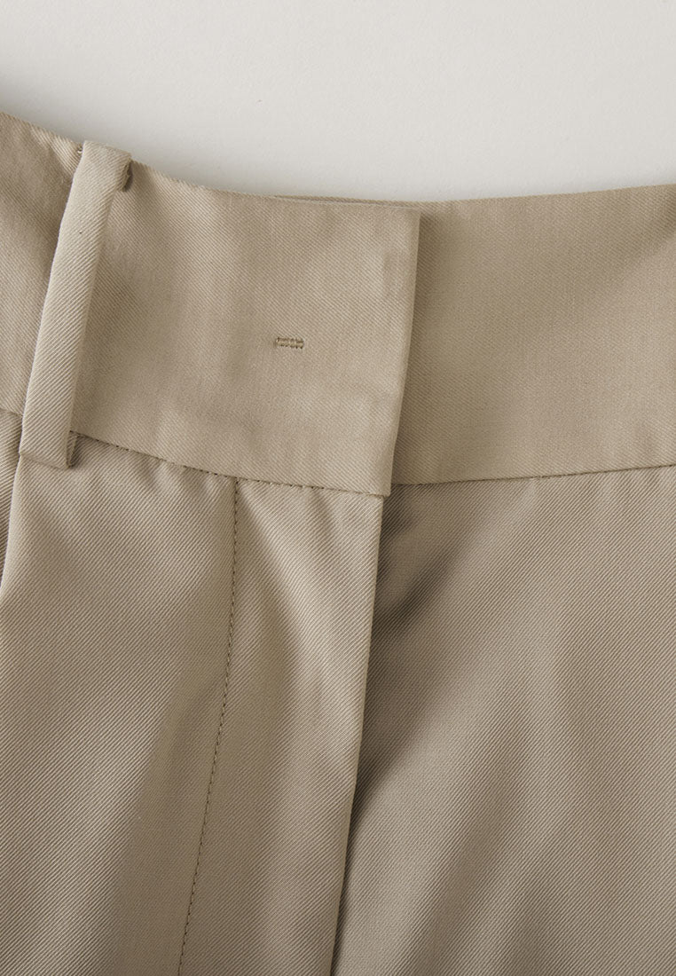 Billie Water & Wind-Resistant Parachute Pants in Recycled Fabric