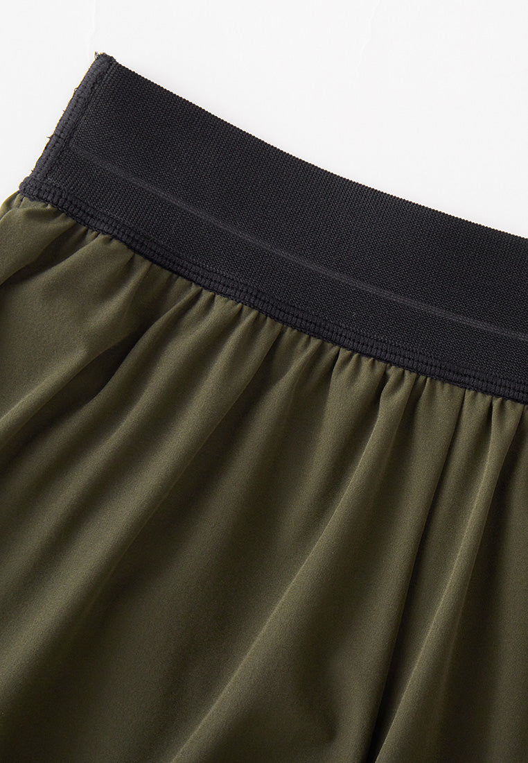 Fun Run Water- and Wrinkle-resistant Convertible Pleated Running Shorts