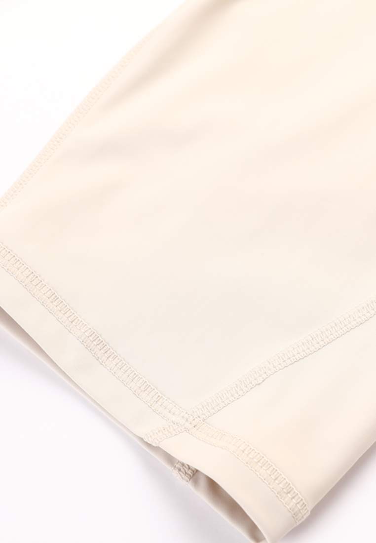 Flex Smooth Above-The-Knee Short
