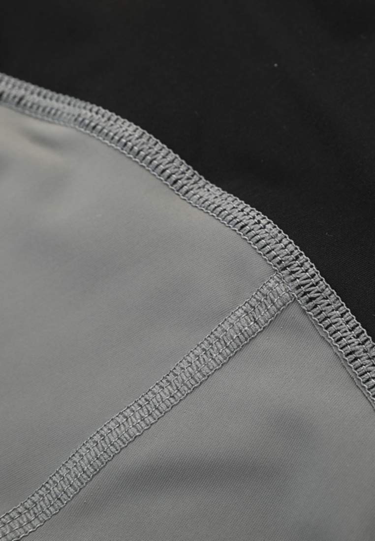 Flex Smooth Above-The-Knee Short