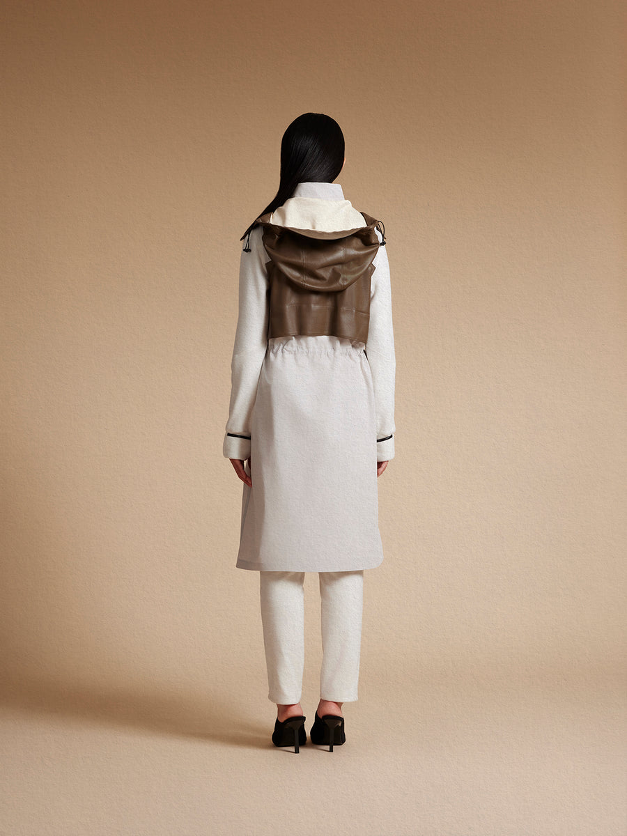 On A Slope Sleeveless Coat