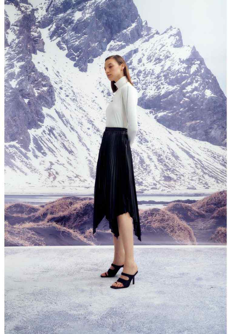 Anatolia Vegan Leather Pleated Skirt