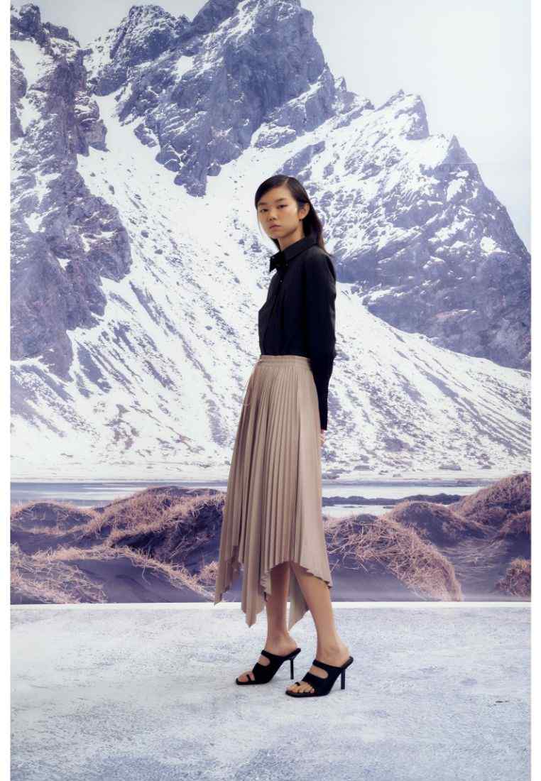 Anatolia Vegan Leather Pleated Skirt