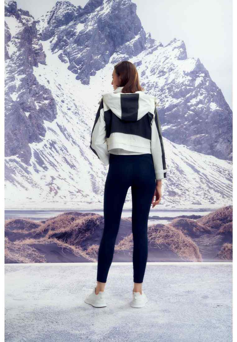 Evolve Modular Water Resistant Cropped Jacket