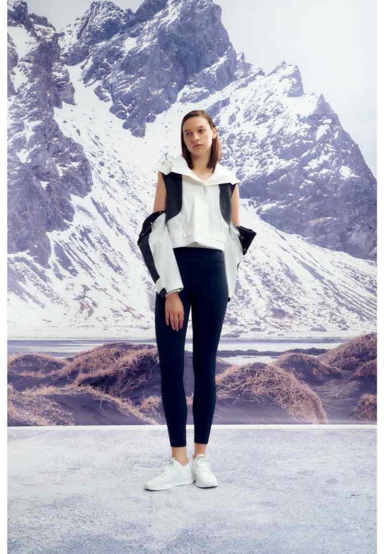 Evolve Modular Water Resistant Cropped Jacket