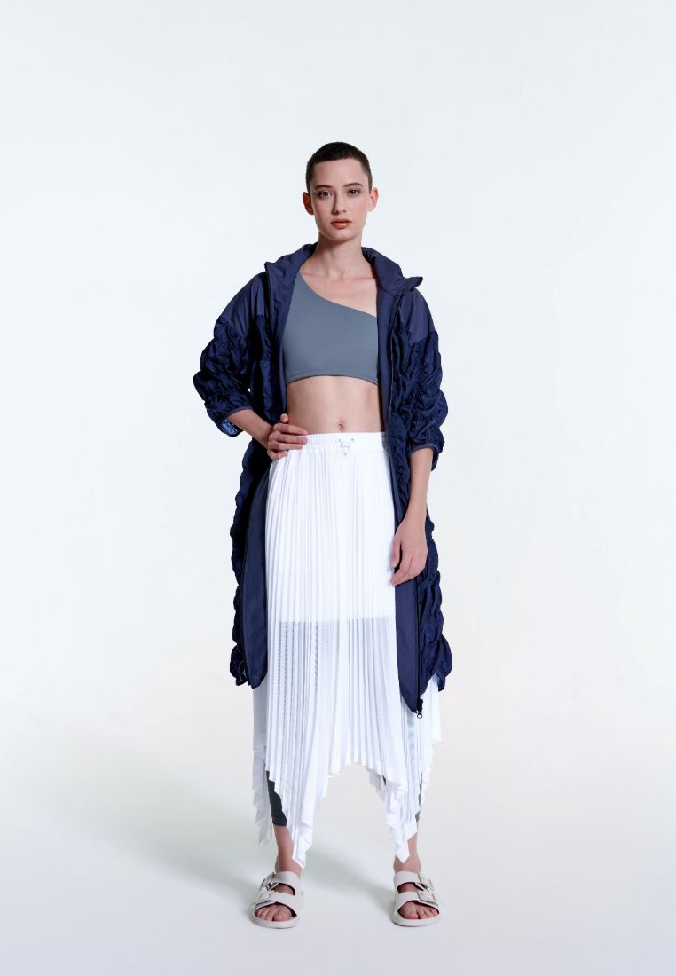 Reverie Lisse Ruffle Full-Length Breaker