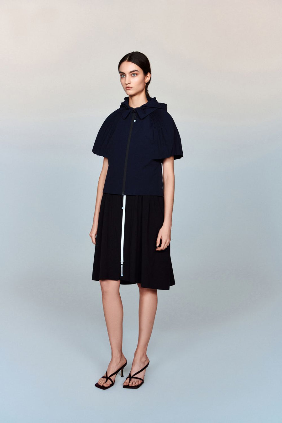 Bianca Essential Water- and Wind-resistant Jacket with Pleated Cape