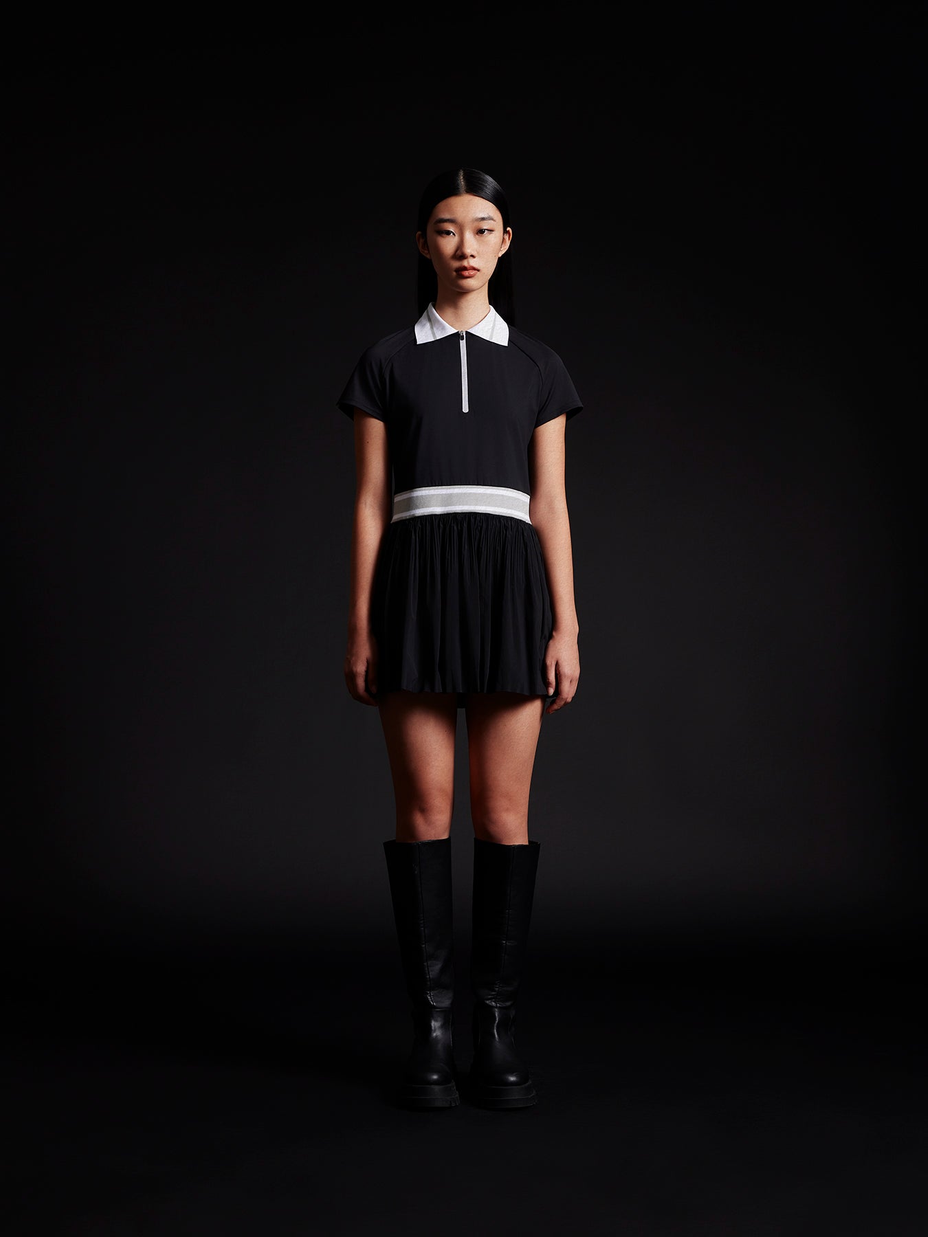 model wear black tennis dress